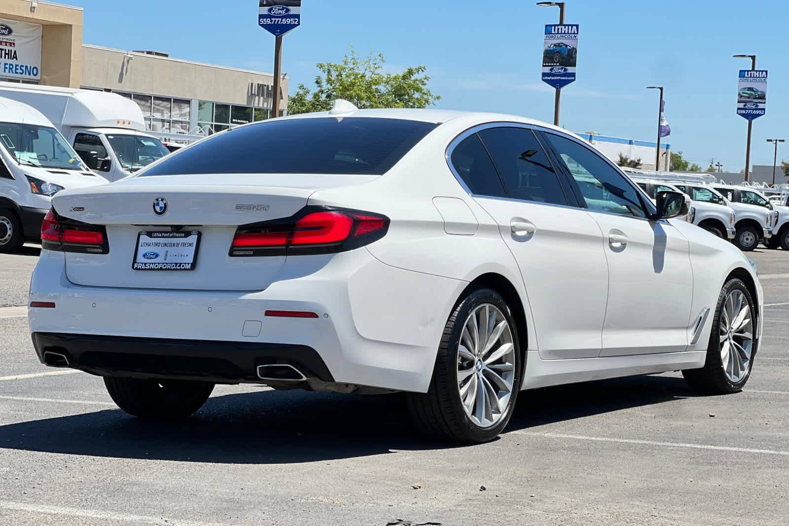 Used 2023 BMW 530i xDrive AWD/4WD image 2