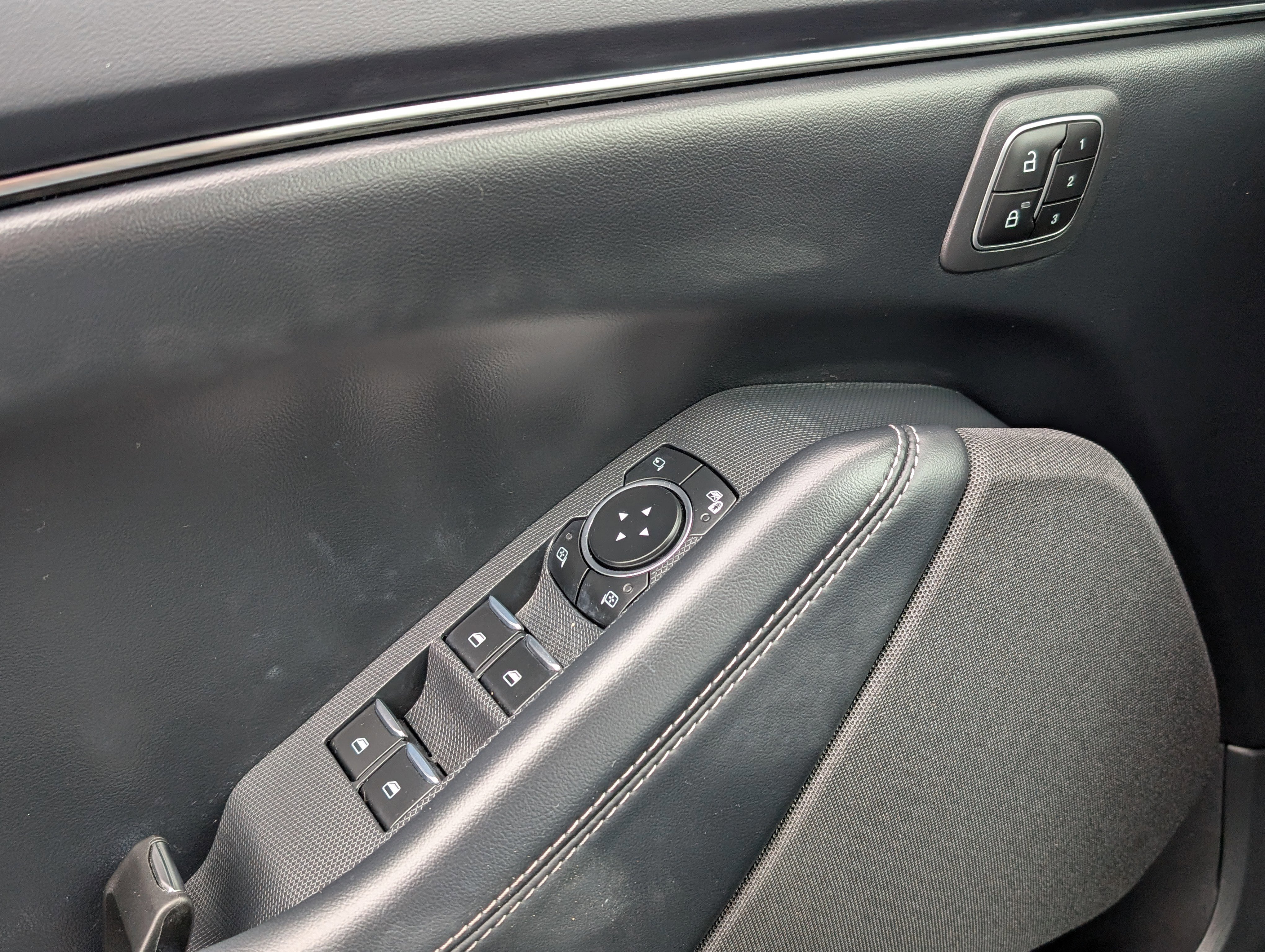 Certified 2024 Ford Mustang Mach-E Select w/ Comfort Package Lite image 19