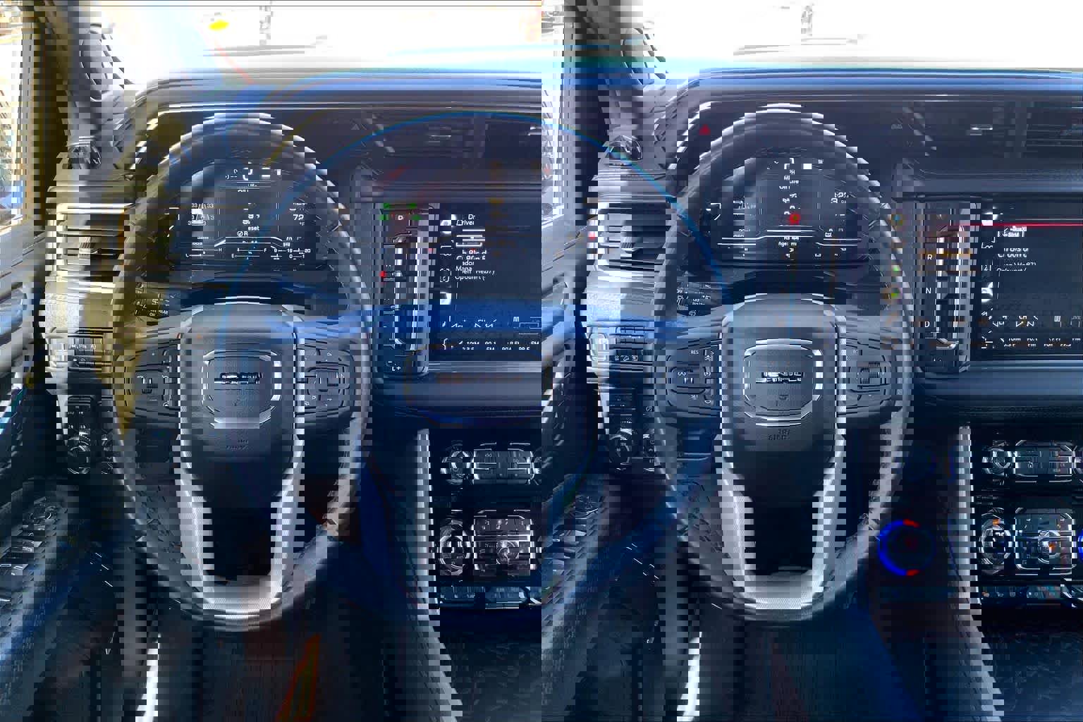 Used 2022 GMC Yukon Denali image 8