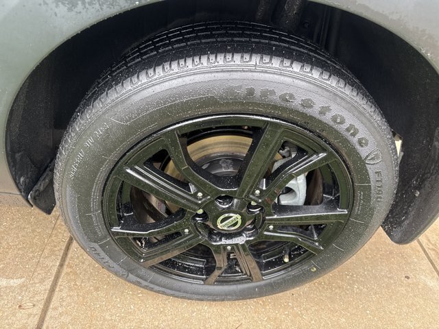 Used 2021 Nissan Kicks SR w/ SR Premium Package FWD image 10