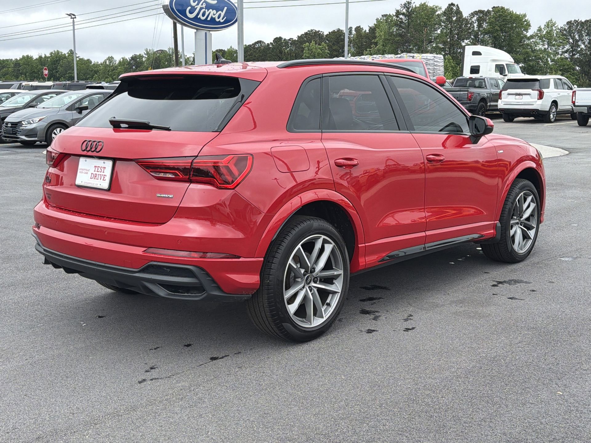 Used 2024 Audi Q3 2.0T Premium Plus w/ Premium Plus Package AWD/4WD image 27