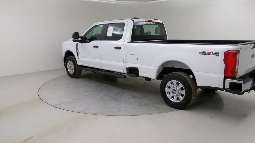 Certified 2023 Ford F250 XL w/ XL Chrome Package image 16