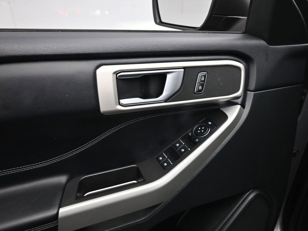 Certified 2023 Ford Explorer XLT image 37