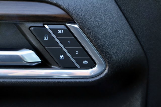 Used 2024 GMC Sierra 1500 SLT image 30