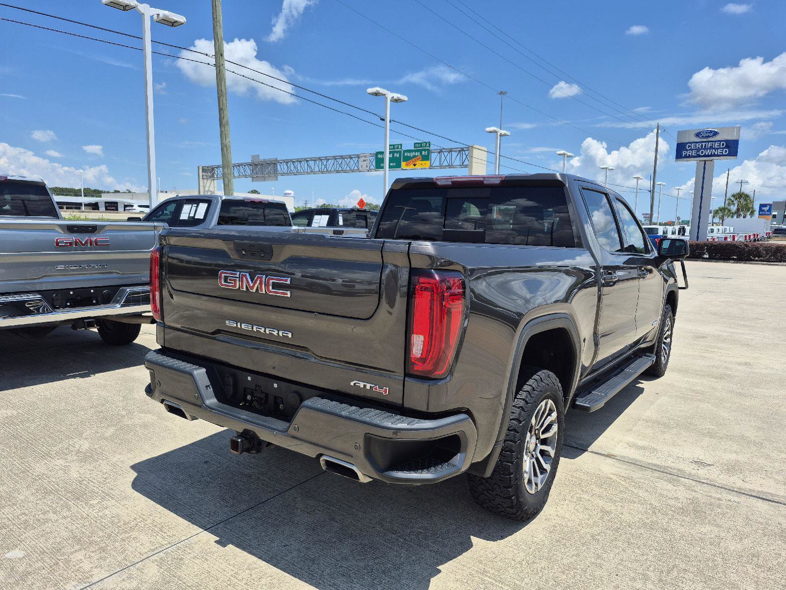 Used 2020 GMC Sierra 1500 AT4 w/ AT4 Premium Package AWD/4WD image 14