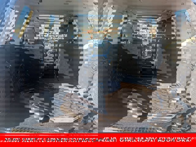 Certified 2024 Ford Expedition XLT image 22