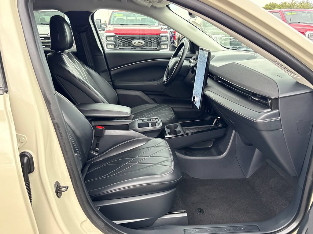 Certified 2025 Ford Mustang Mach-E Select w/ Comfort Package Lite AWD/4WD image 28