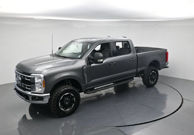 Certified 2025 Ford F350 XLT w/ Tremor Off-Road Package AWD/4WD image 44