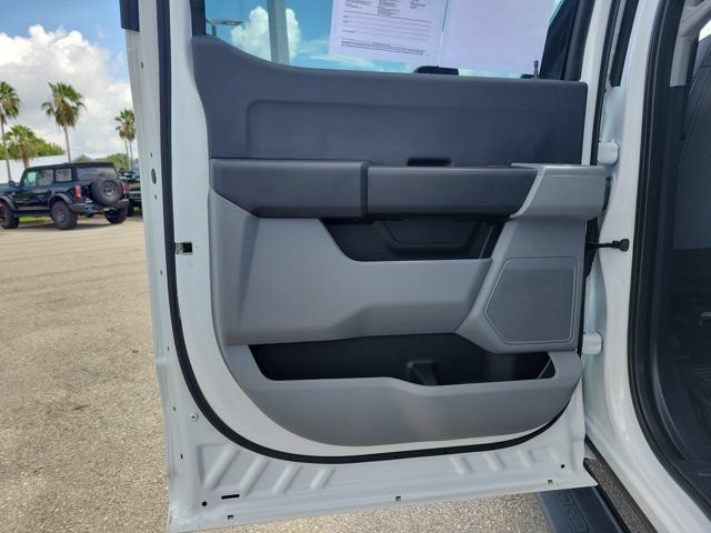 Certified 2023 Ford F350 XL w/ 360-Degree Camera Package AWD/4WD image 14