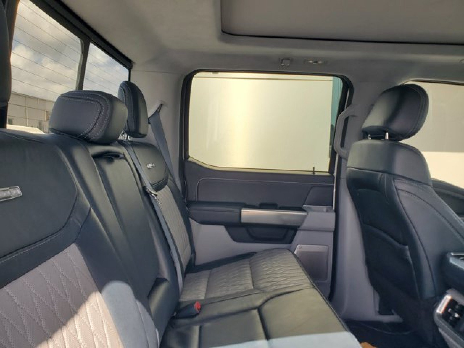 Certified 2022 Ford F150 Limited AWD/4WD image 35