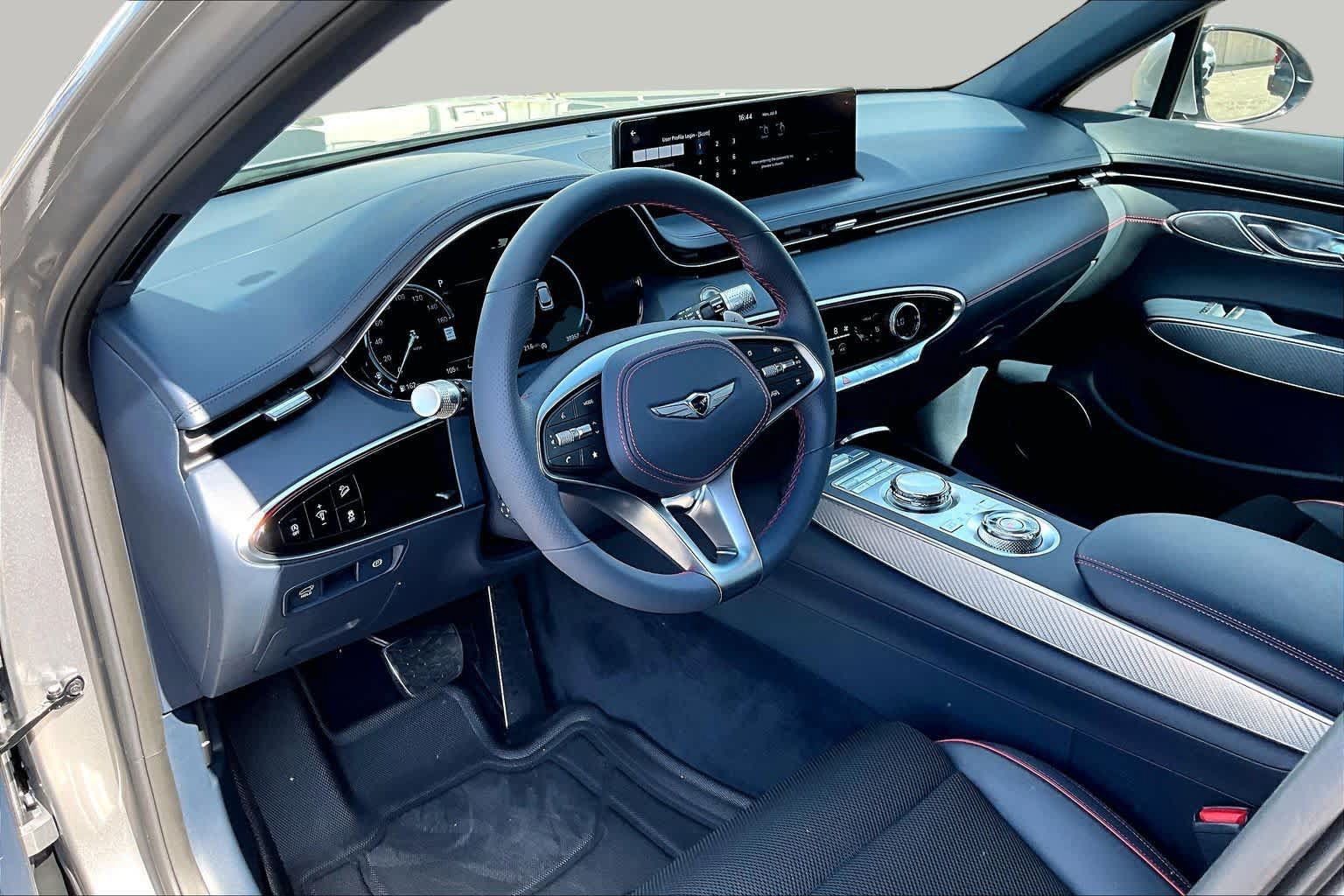 Used 2024 Genesis GV70 2.5T w/ Sport Prestige Package AWD/4WD image 18