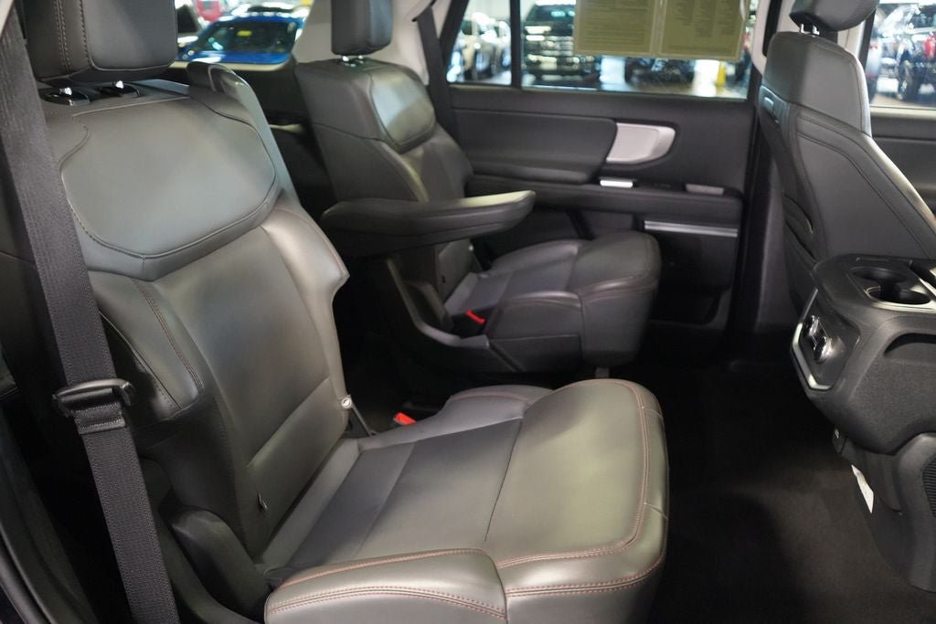 Certified 2025 Ford Expedition Active AWD/4WD image 24