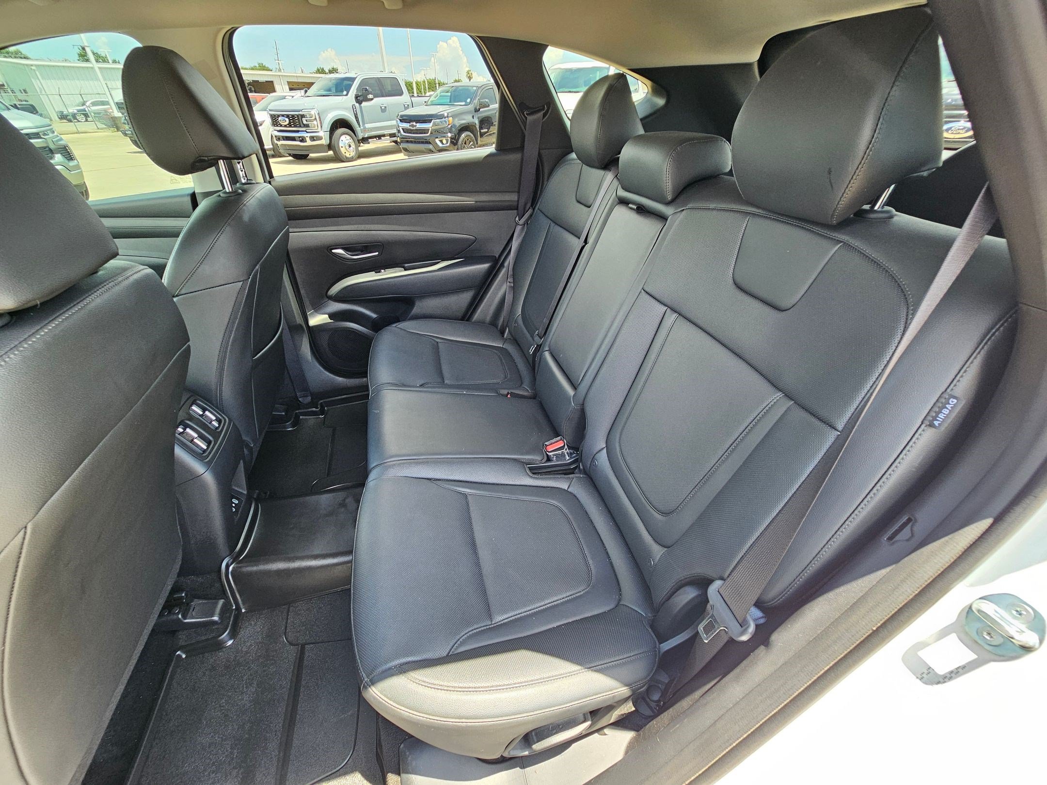 Used 2025 Hyundai Tucson SEL FWD image 29