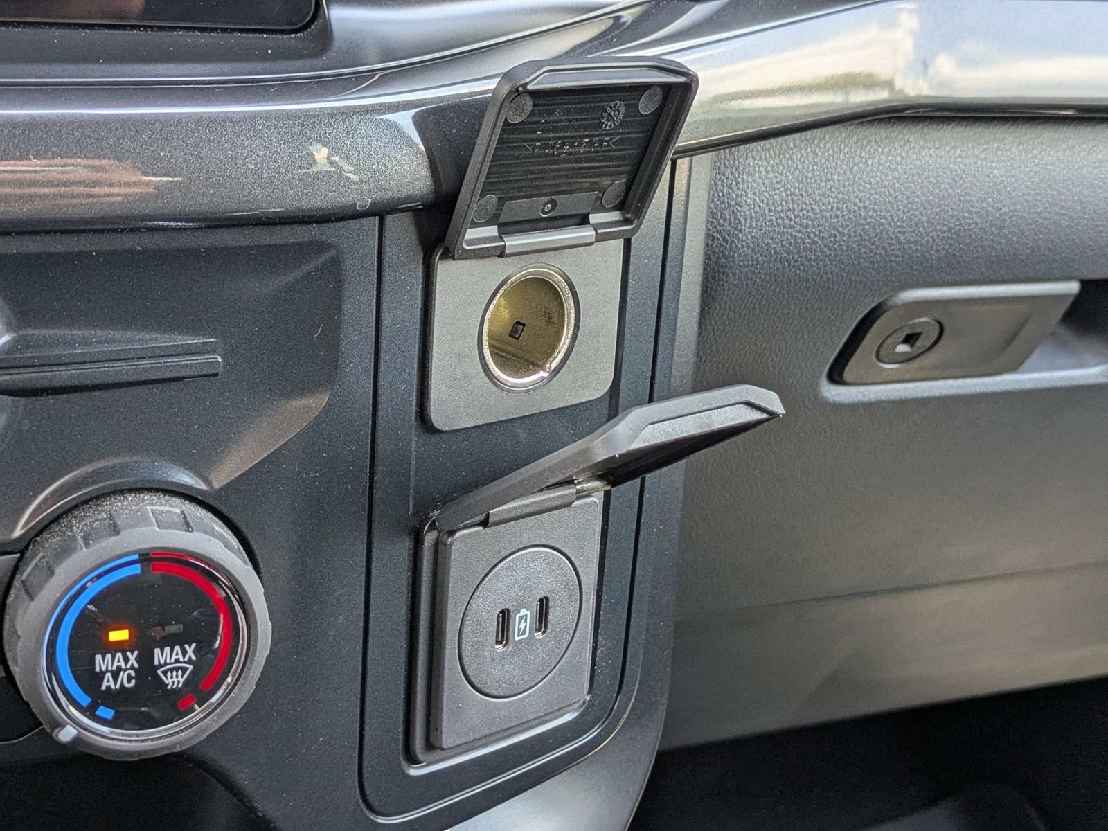 Certified 2025 Ford F150 STX w/ LOBO Package AWD/4WD image 13