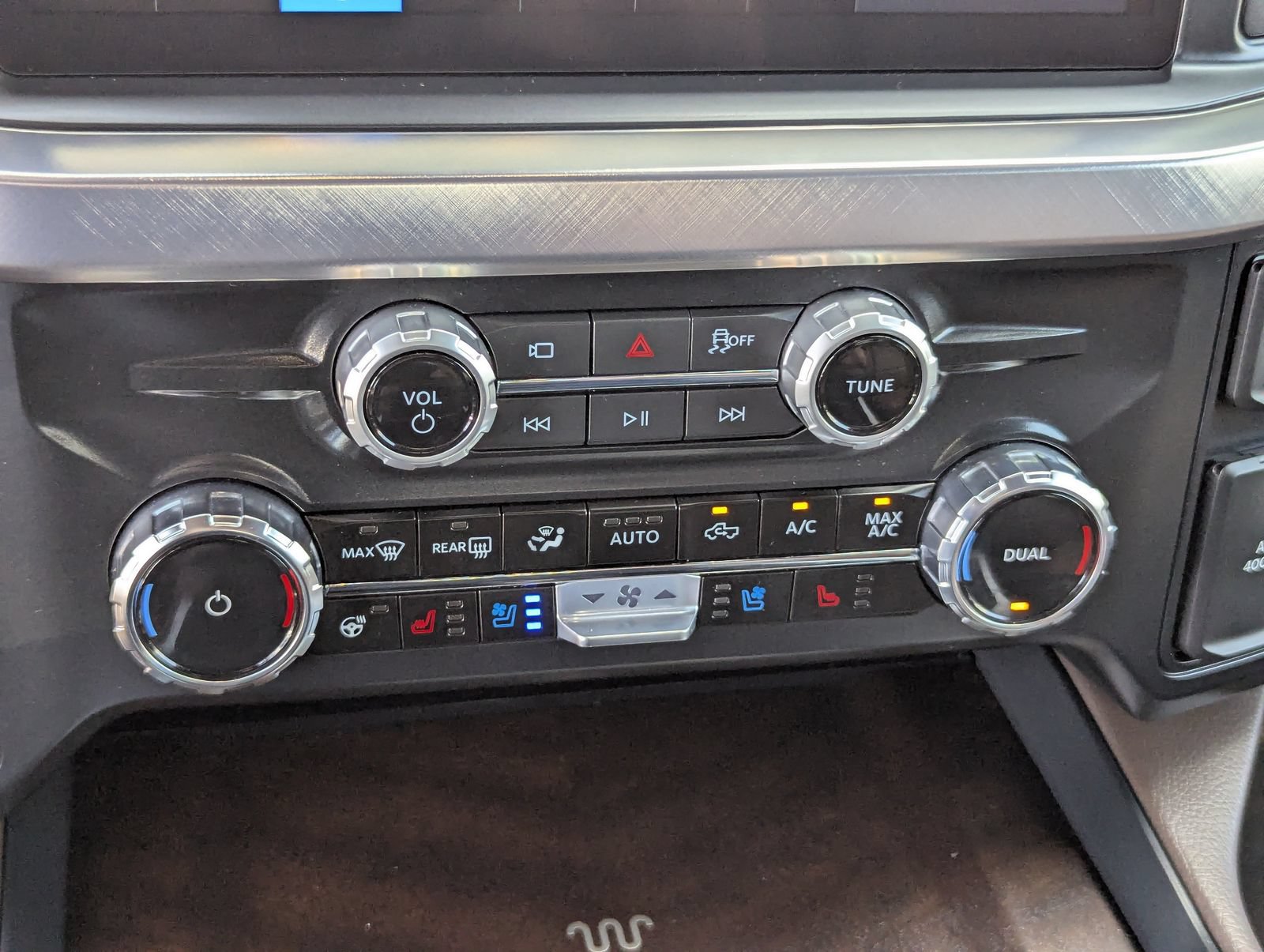 Certified 2025 Ford F250 King Ranch AWD/4WD image 30