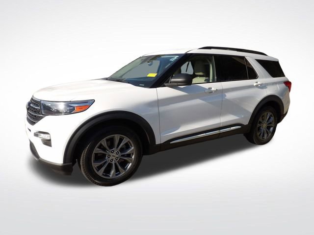 Certified 2022 Ford Explorer XLT w/ Equipment Group 202A RWD image 10