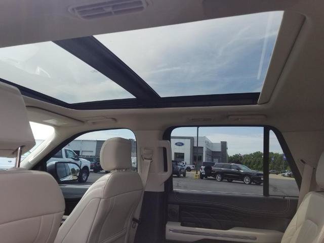 Certified 2022 Ford Expedition Platinum AWD/4WD image 18