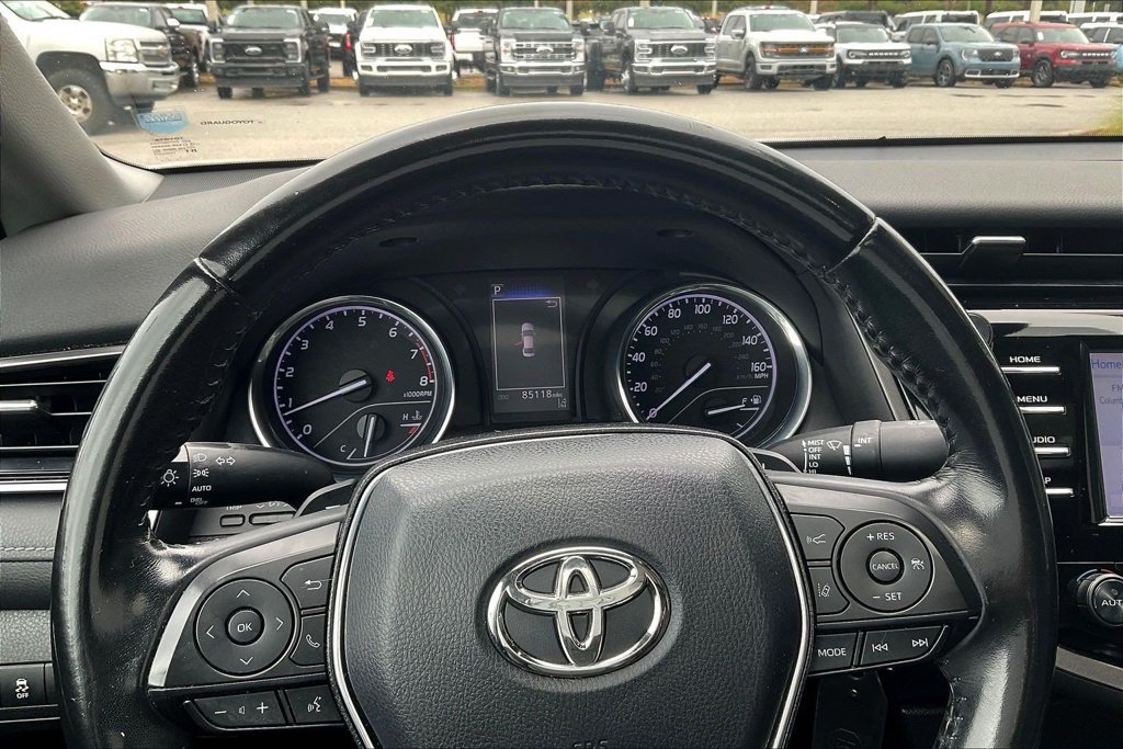 Used 2020 Toyota Camry SE FWD image 13