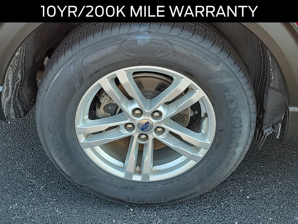 Certified 2022 Ford Explorer XLT AWD/4WD image 5