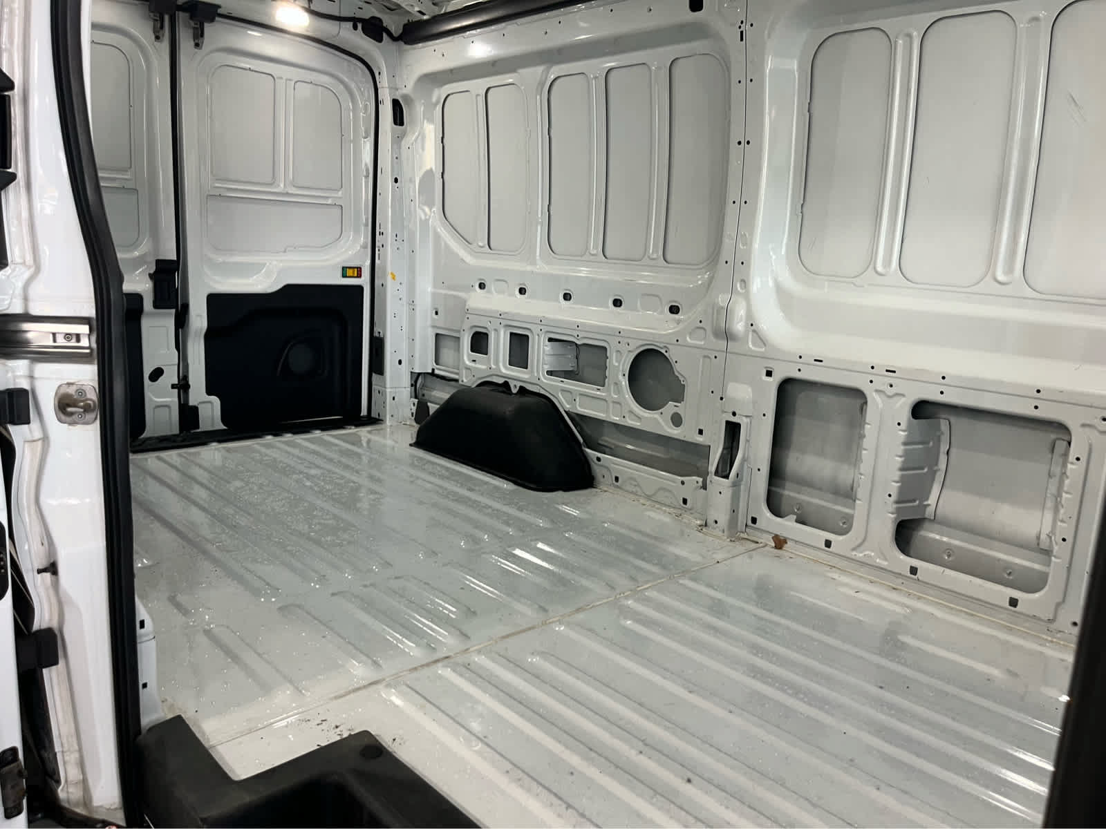 Certified 2024 Ford Transit 250 148 Medium Roof RWD image 42
