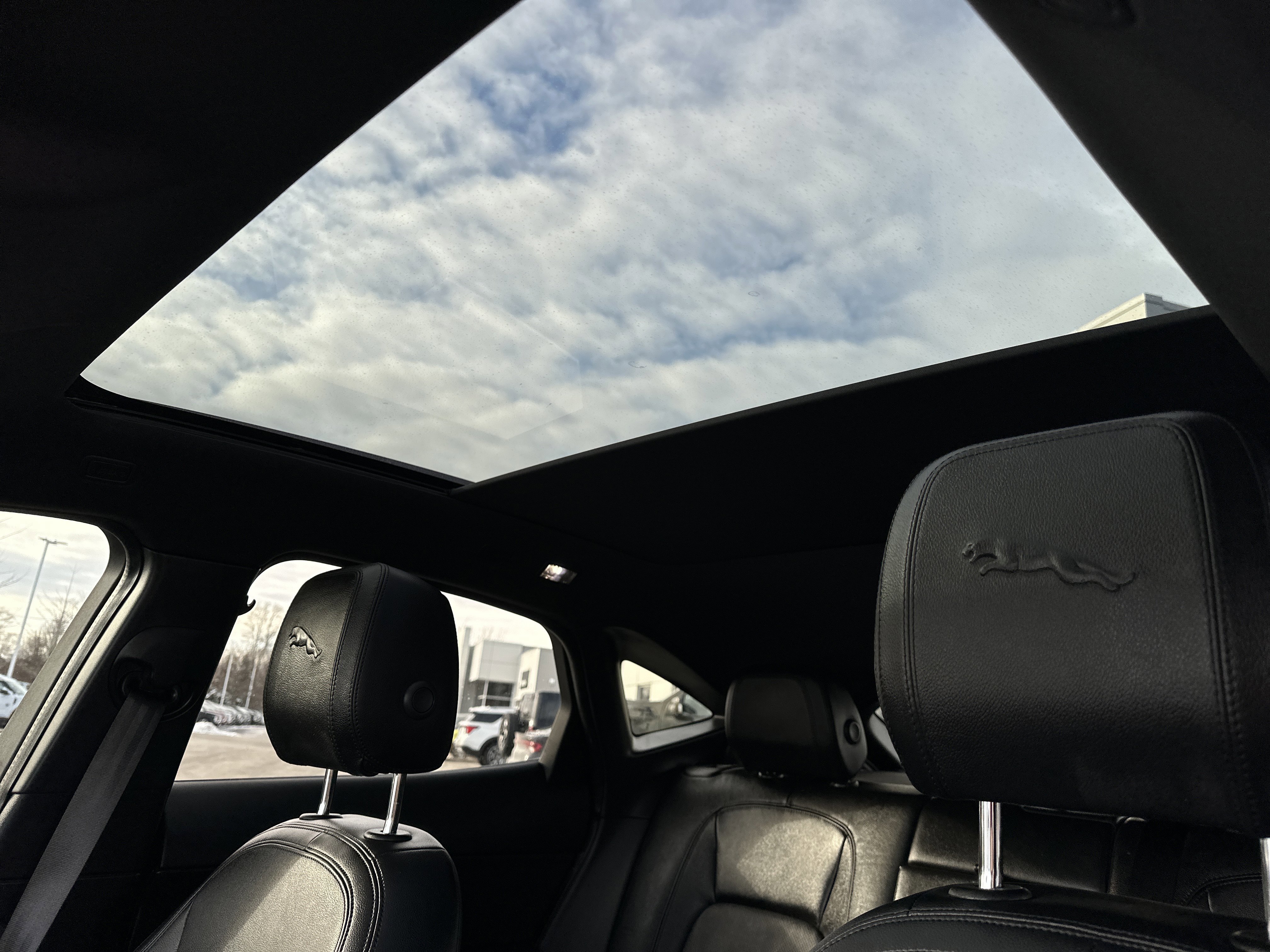 Used 2022 Jaguar E-PACE SE image 26