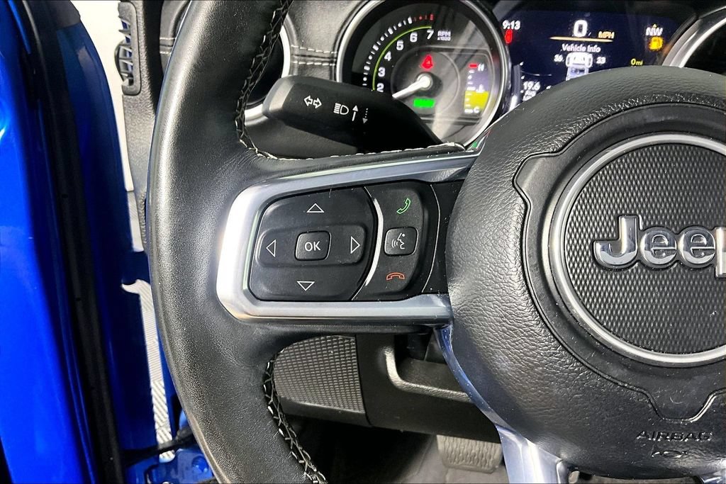 Used 2023 Jeep Wrangler Unlimited Sahara w/ Cold Weather Group AWD/4WD image 18