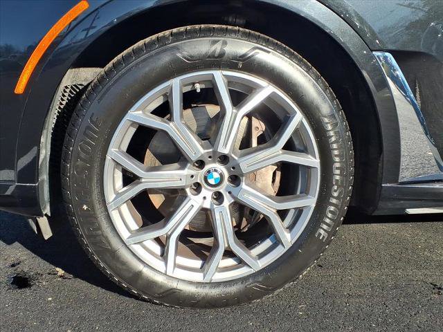 Used 2024 BMW X7 xDrive40i image 28