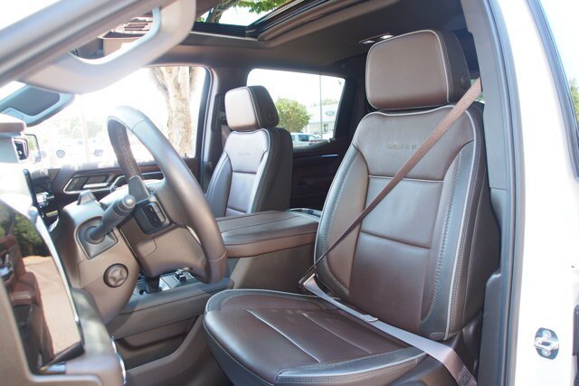 Used 2024 GMC Sierra 1500 Denali AWD/4WD image 18