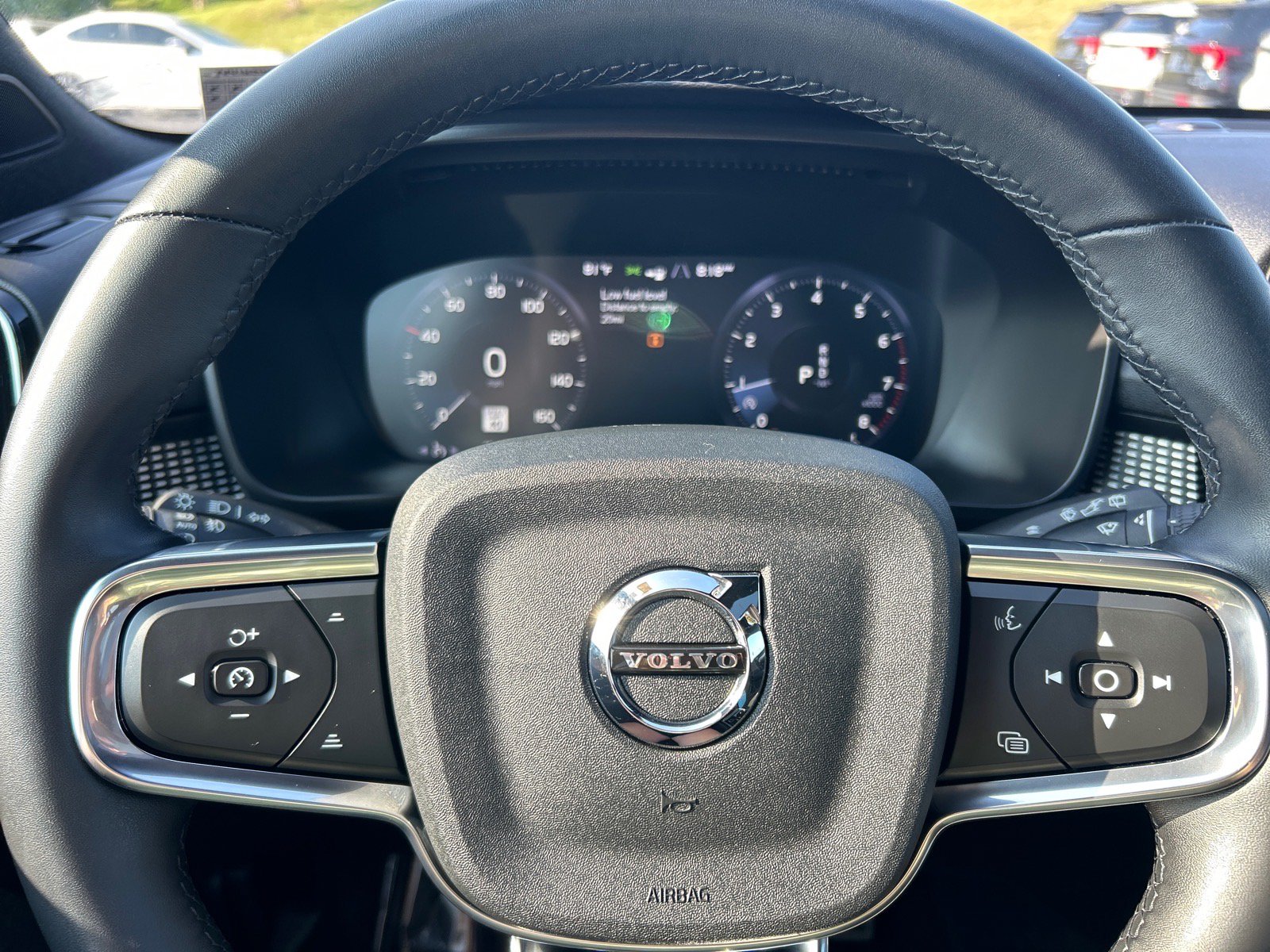 Used 2022 Volvo XC40 T5 R-Design w/ Climate Package AWD/4WD image 25