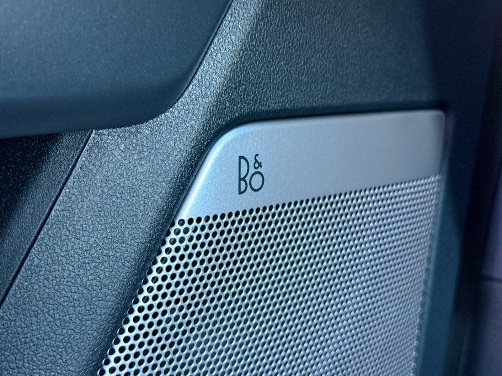 Certified 2025 Ford F150 Lightning Lariat image 34