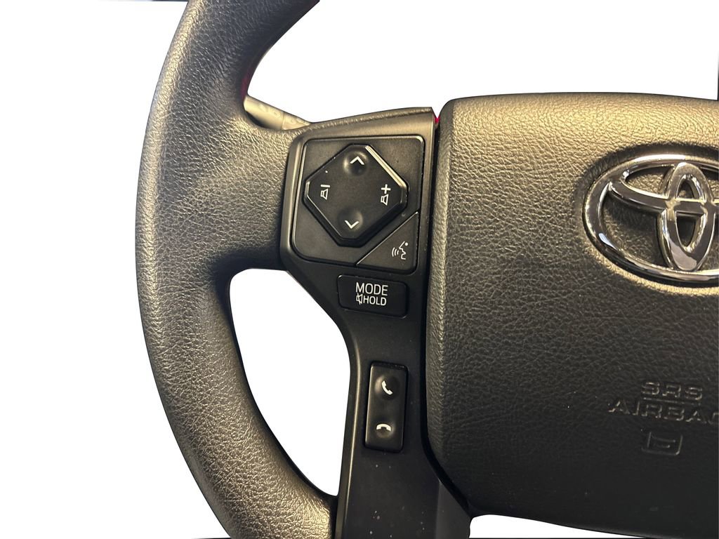 Used 2020 Toyota Tacoma SR AWD/4WD image 33