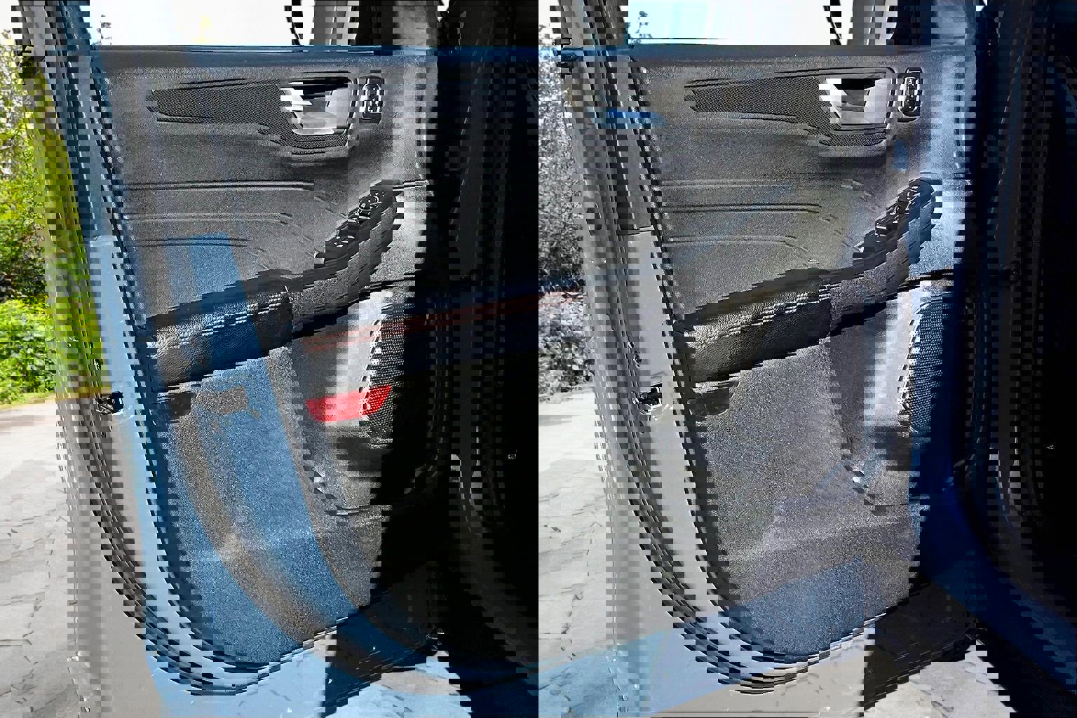 Certified 2025 Ford Escape ST-Line Elite image 23