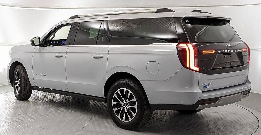 Certified 2025 Ford Expedition Max Platinum AWD/4WD image 4