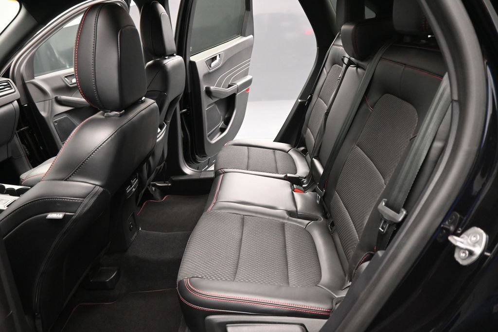 Certified 2023 Ford Escape ST-Line w/ Tech Pack #1 FWD image 19