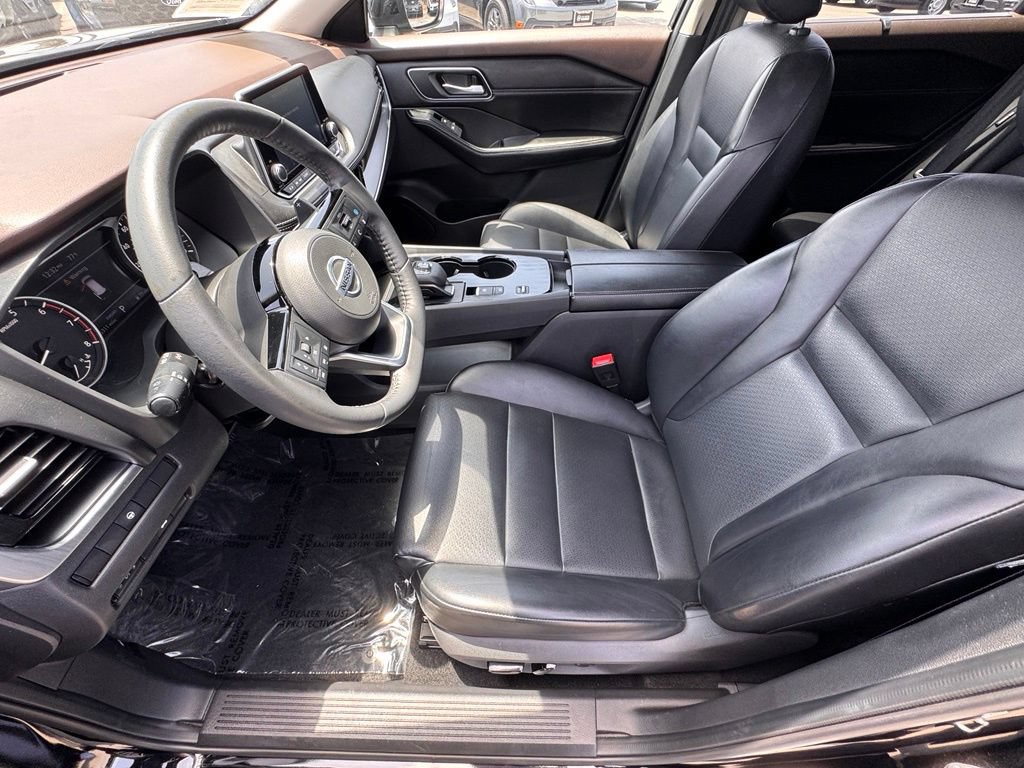 Used 2021 Nissan Rogue SV w/ Premium Package FWD image 18