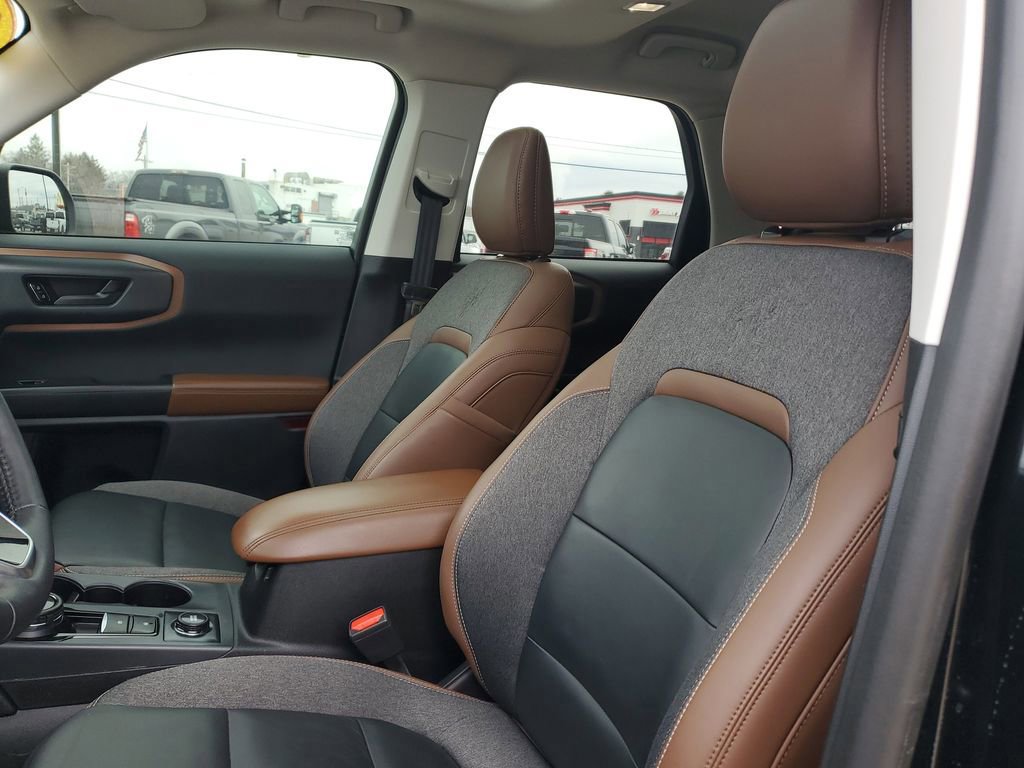 Certified 2023 Ford Bronco Sport Outer Banks w/ Tech Package image 17