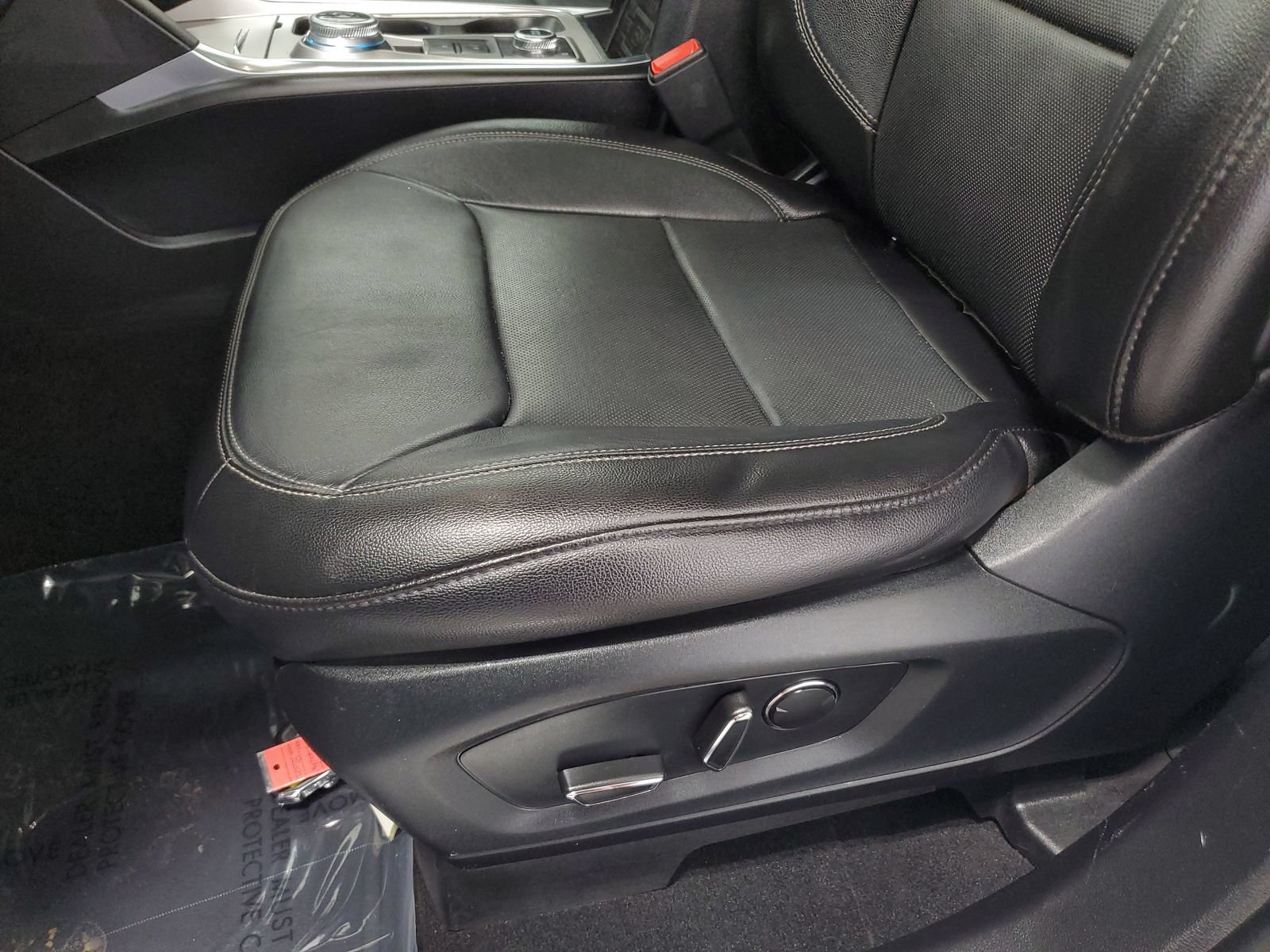 Certified 2020 Ford Explorer Limited w/ Hybrid Equipment Group 310A AWD/4WD image 15