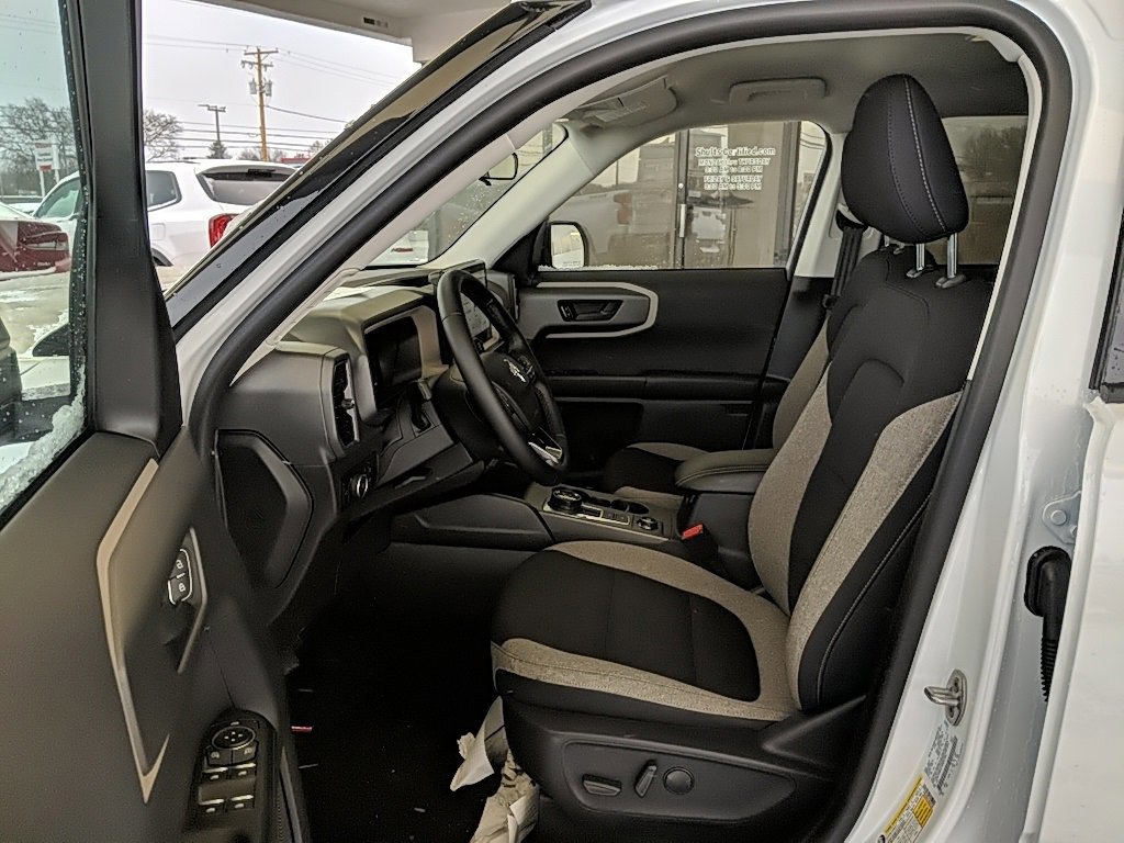 Certified 2025 Ford Bronco Sport Big Bend w/ Convenience Package image 11