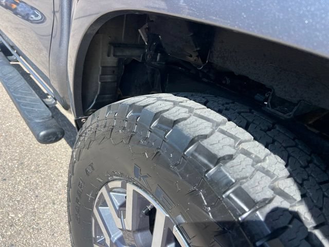 Used 2022 Nissan Frontier SV AWD/4WD image 23