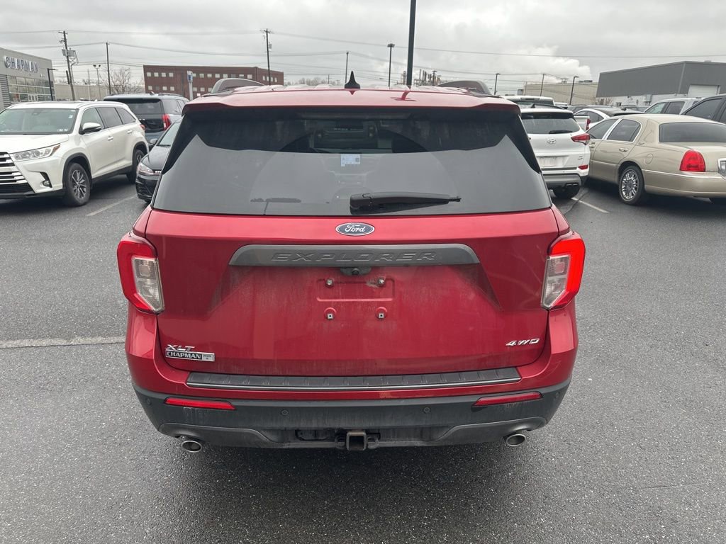 Certified 2022 Ford Explorer XLT w/ Equipment Group 202A image 6