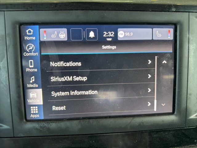Used 2022 Chrysler Voyager LX FWD image 31
