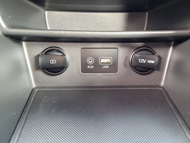 Used 2021 Hyundai Kona SE image 16