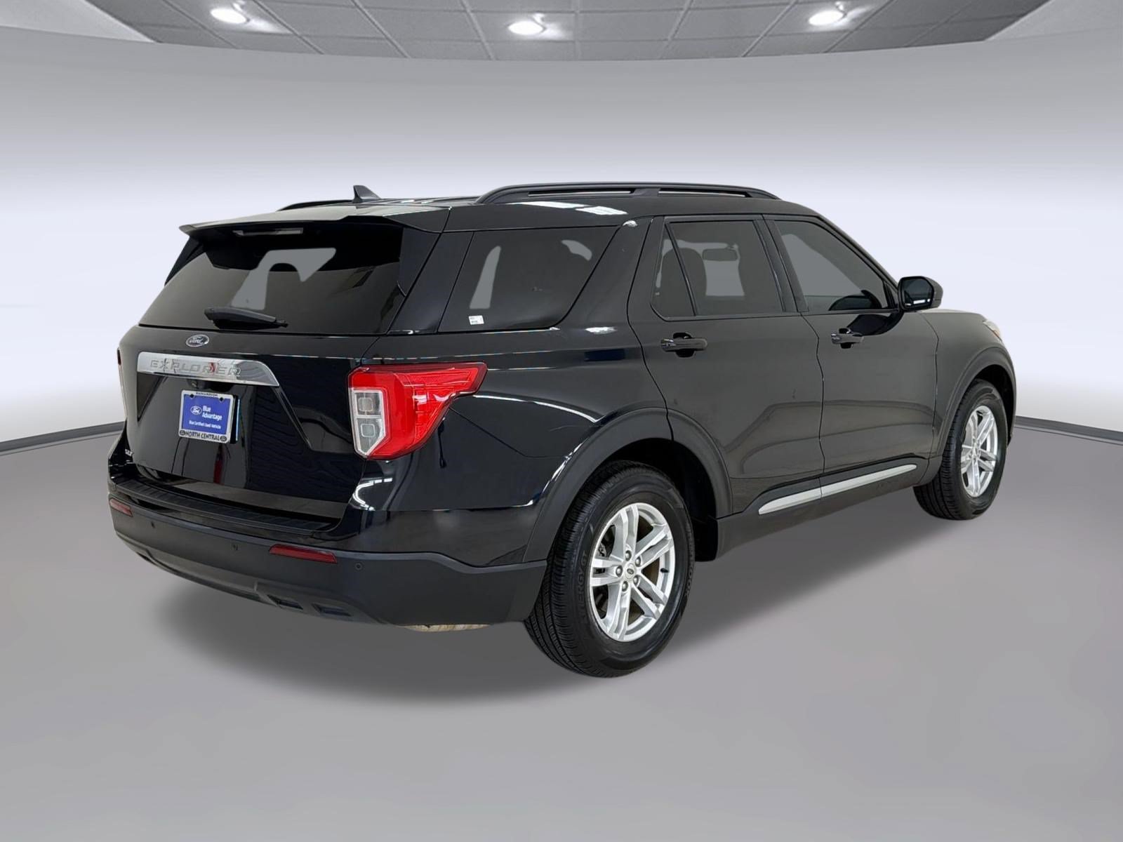 Certified 2022 Ford Explorer XLT RWD image 9