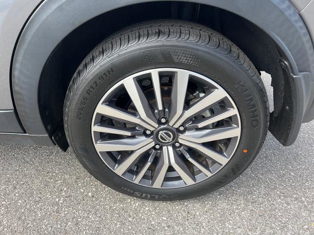 Used 2021 Nissan Kicks SV image 21