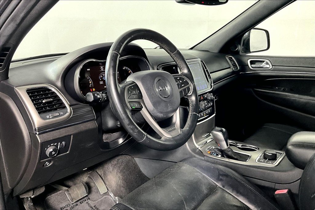 Used 2019 Jeep Grand Cherokee Limited w/ Luxury Group II AWD/4WD image 13
