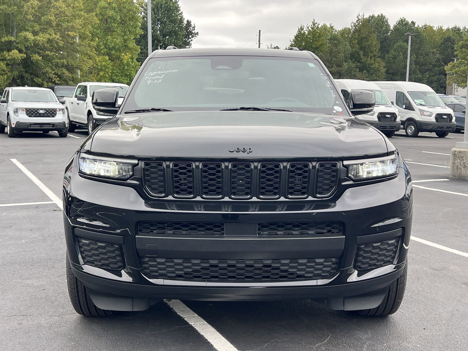 Used 2024 Jeep Grand Cherokee L Altitude image 8