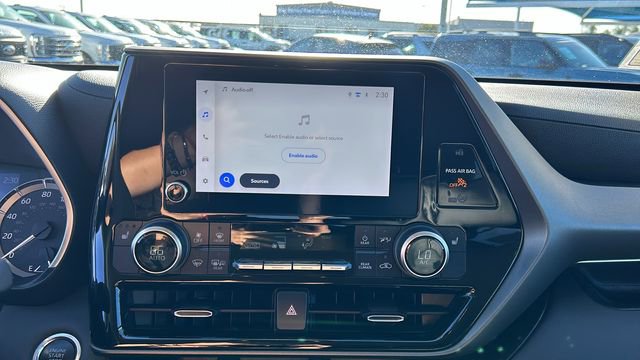 Used 2024 Toyota Highlander XLE image 20