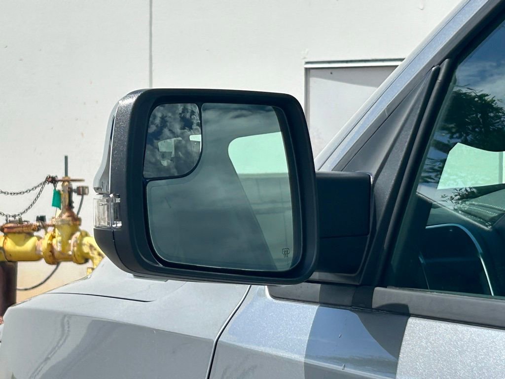 Used 2025 RAM 1500 Laramie AWD/4WD image 60