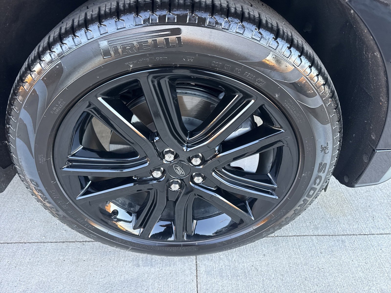 Certified 2024 Ford Edge ST-Line image 20