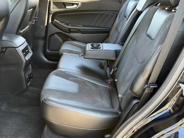 Certified 2018 Ford Edge Sport w/ Technology Package AWD/4WD image 8
